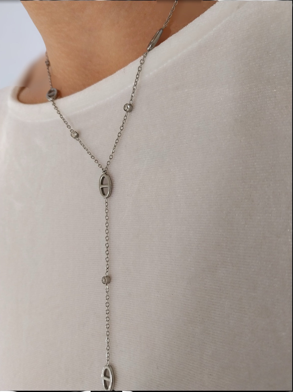 COLLIER INAYA