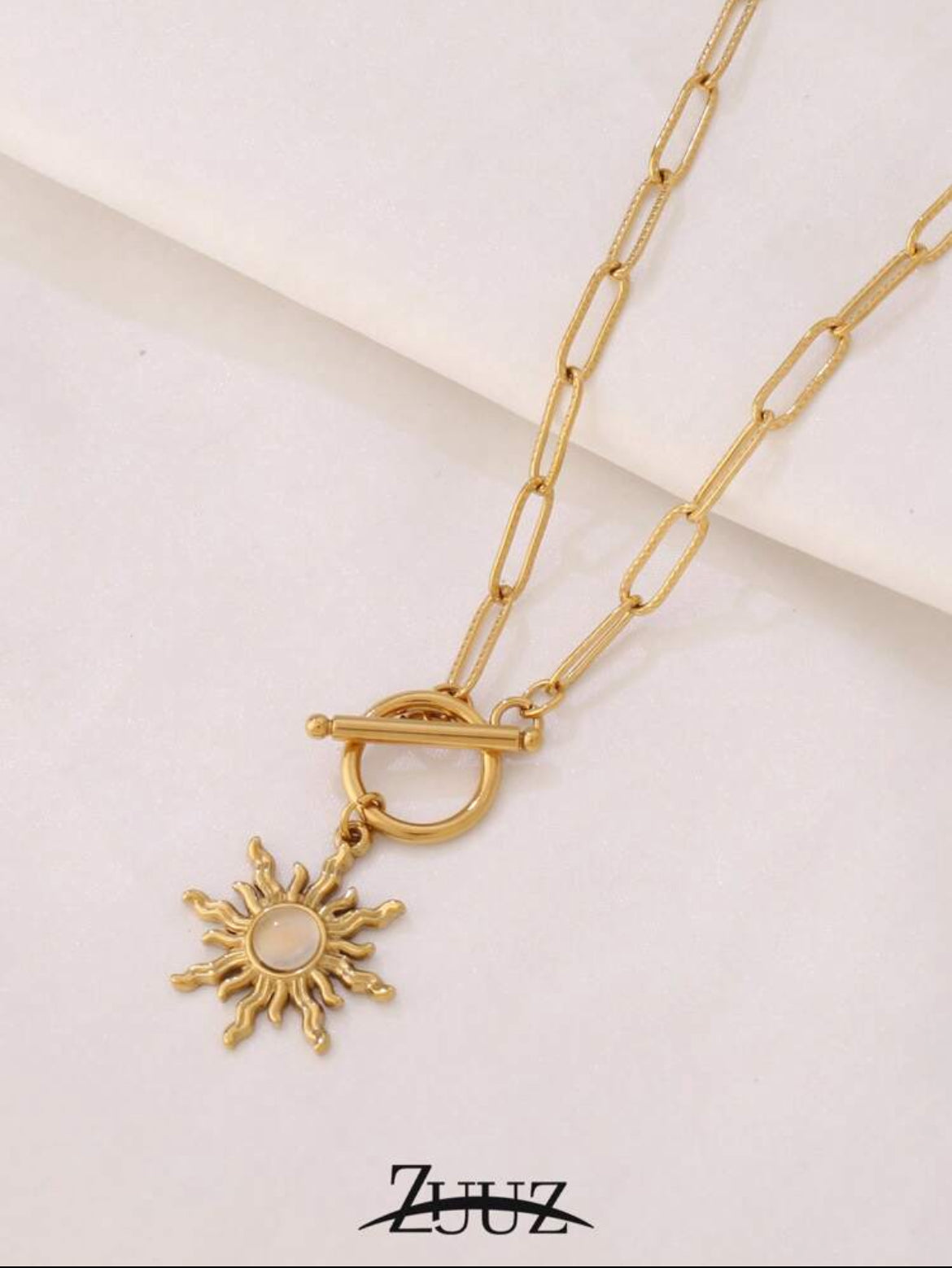Collier pierre