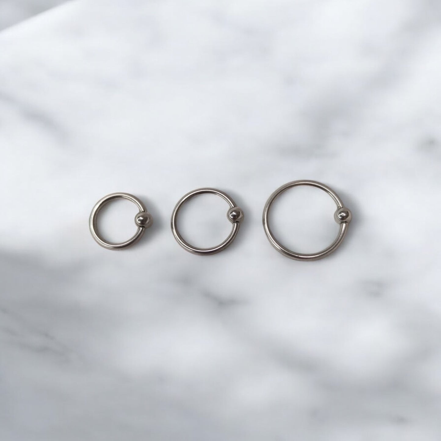 Piercing hélix Zoé